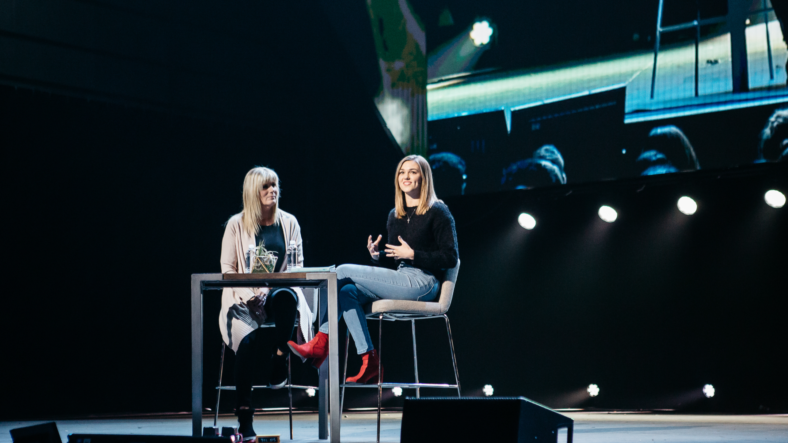 passion-2018-shelley-giglio-sadie-robertson-huff-media